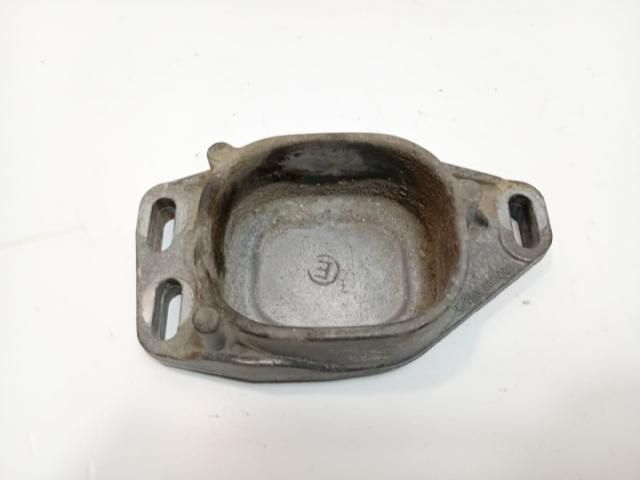 bontott VW PASSAT B5 Tartó Bak