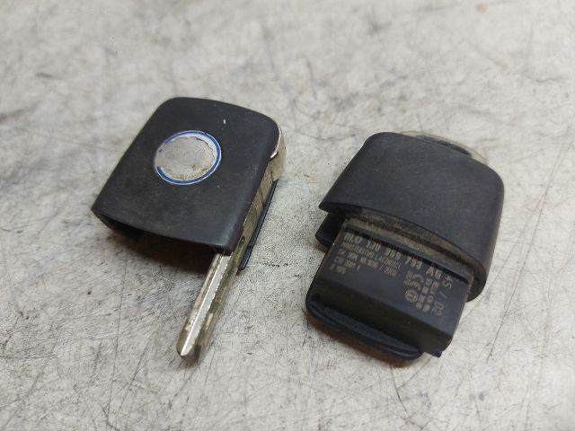 bontott VW PASSAT B5 Távirányító Kulcsbetét