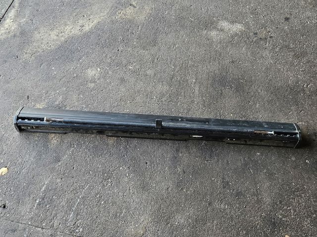 bontott VW PASSAT B5 Térelválasztó