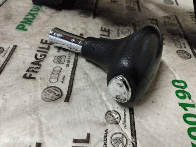 bontott VW PASSAT B5 Váltókar Keret