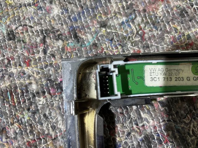 bontott VW PASSAT B5 Váltószoknya Rögzítő Keret