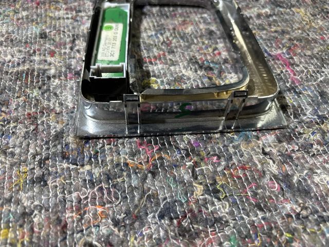 bontott VW PASSAT B5 Váltószoknya Rögzítő Keret