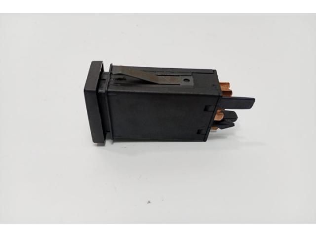 bontott VW PASSAT B5 Vészvillogó Kapcsoló