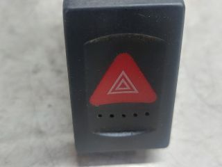 bontott VW PASSAT B5 Vészvillogó Kapcsoló