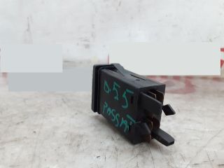 bontott VW PASSAT B5 Vészvillogó Kapcsoló