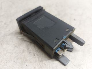 bontott VW PASSAT B5 Vészvillogó Kapcsoló