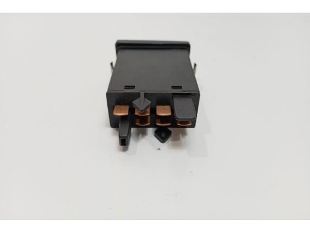 bontott VW PASSAT B5 Vészvillogó Kapcsoló