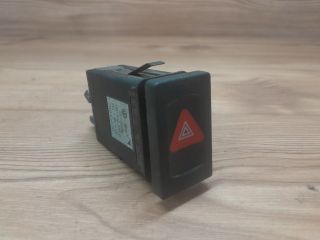 bontott VW PASSAT B5 Vészvillogó Kapcsoló