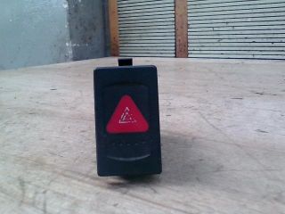 bontott VW PASSAT B5 Vészvillogó Kapcsoló