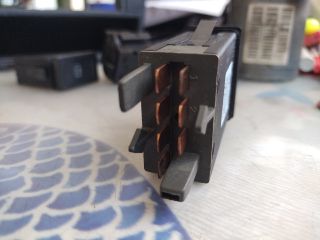 bontott VW PASSAT B5 Vészvillogó Kapcsoló