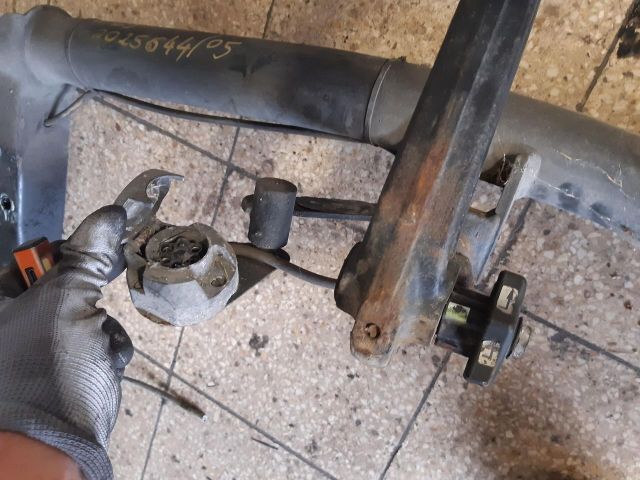 bontott VW PASSAT B5 Vonóhorog