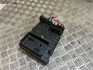 bontott VW PASSAT B6 Biztosítéktábla Motortér