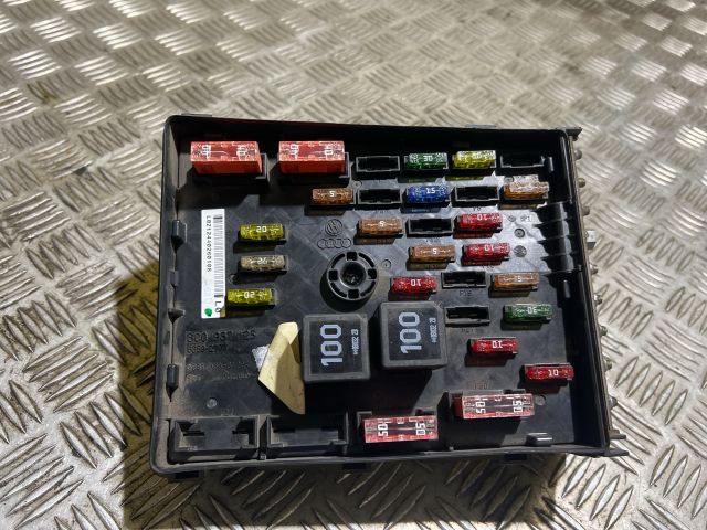 bontott VW PASSAT B6 Biztosítéktábla Motortér