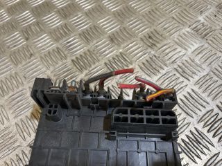 bontott VW PASSAT B6 Biztosítéktábla Motortér