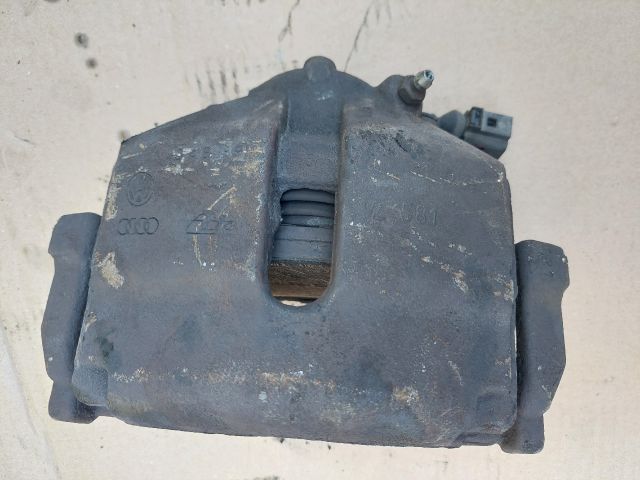 bontott VW PASSAT B6 Bal első Féknyereg Munkahengerrel