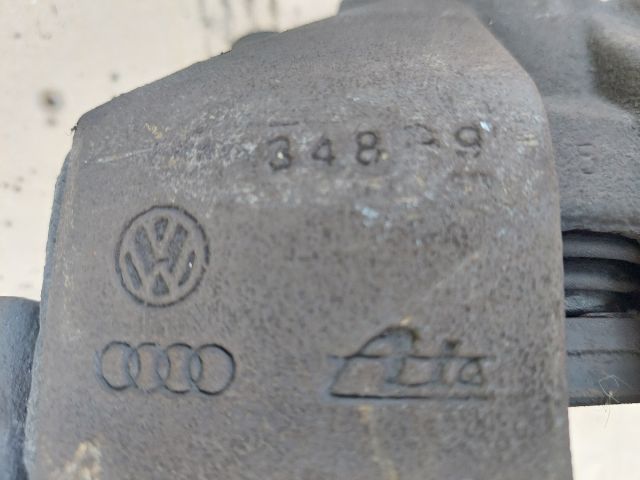 bontott VW PASSAT B6 Bal első Féknyereg Munkahengerrel