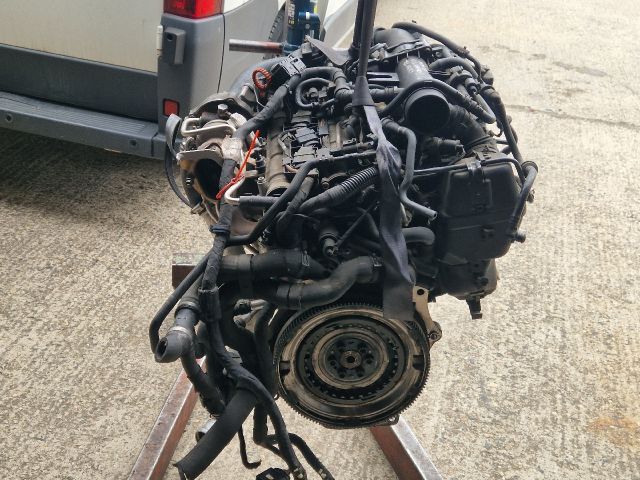 bontott VW PASSAT B6 Komplett Motor (Segédberendezésekkel)