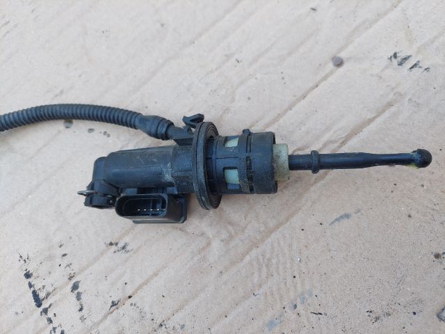 bontott VW PASSAT B6 Kuplung Munkahenger