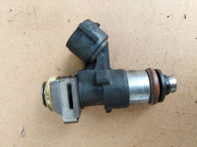 bontott VW PASSAT B6 Porlasztó Sor / Híd