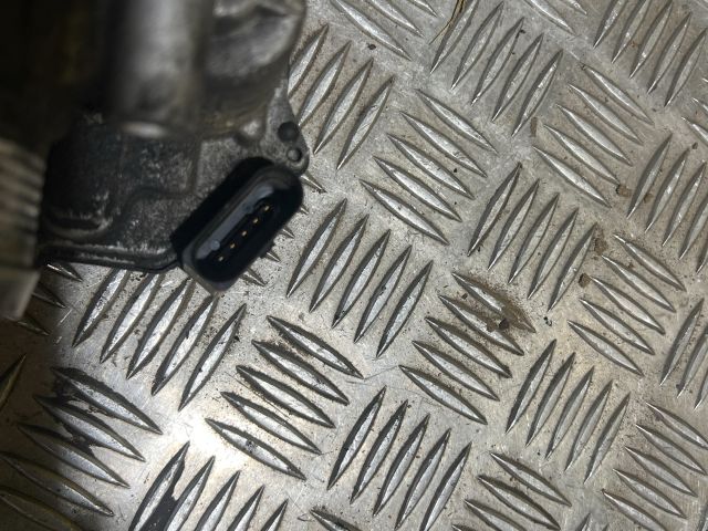 bontott VW PASSAT B6 Fojtószelep (Elektromos)