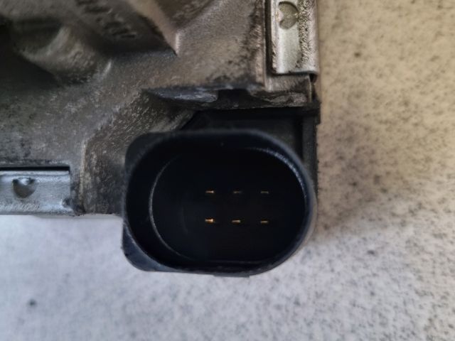 bontott VW PASSAT B6 Fojtószelep (Elektromos)