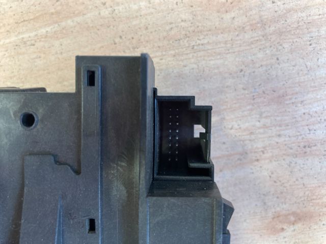 bontott VW PASSAT B6 Gyújtáskapcsoló