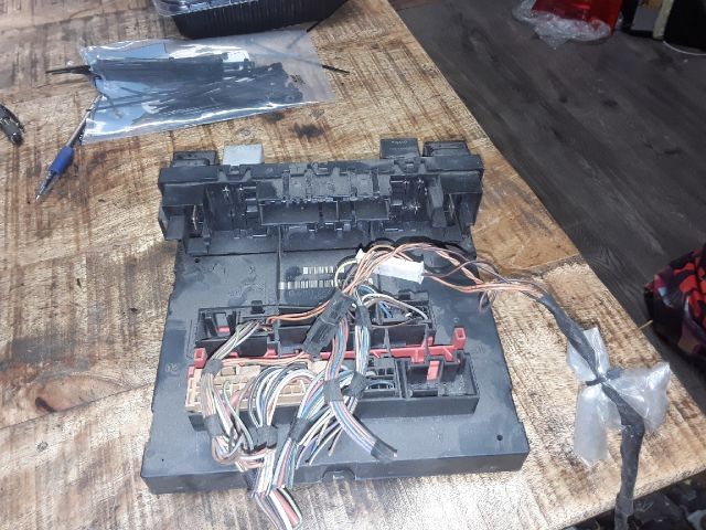 bontott VW PASSAT B6 Komfort Elektronika