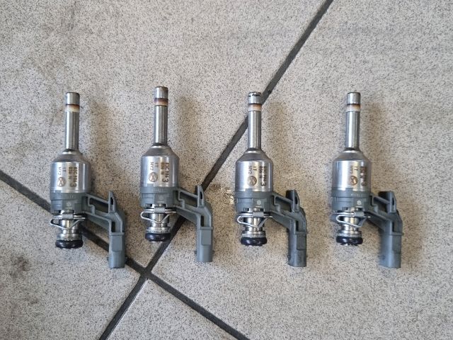 bontott VW PASSAT B6 Porlasztó Sor / Híd