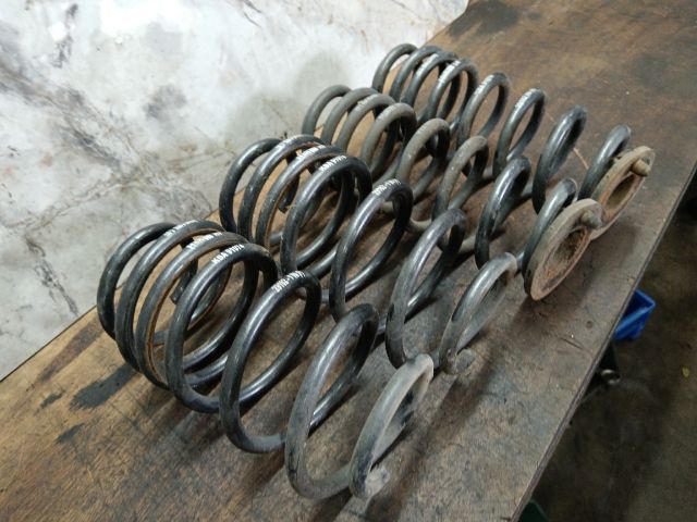 bontott VW PASSAT B6 Rugó Szett