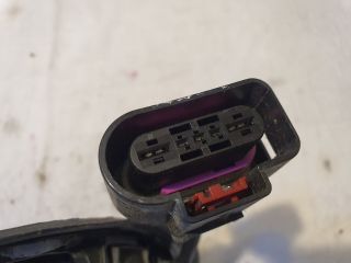 bontott VW PASSAT B6 Üzemanyag Szivattyú Relé