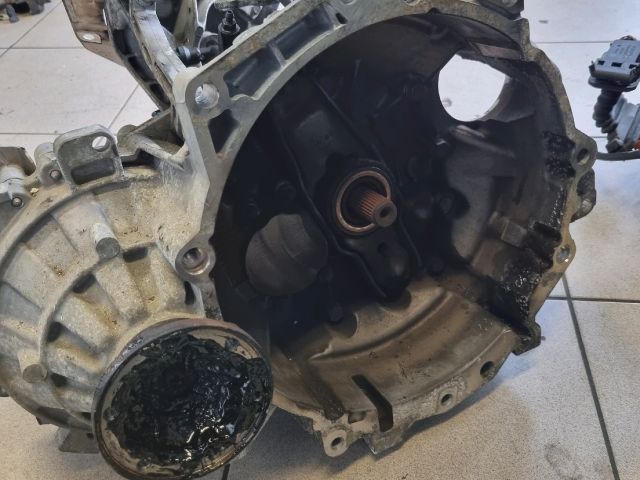 bontott VW PASSAT B6 Váltó (Mechanikus)