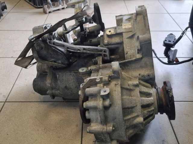 bontott VW PASSAT B6 Váltó (Mechanikus)