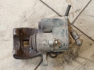 bontott VW PASSAT B6 Bal hátsó Féknyereg Munkahengerrel