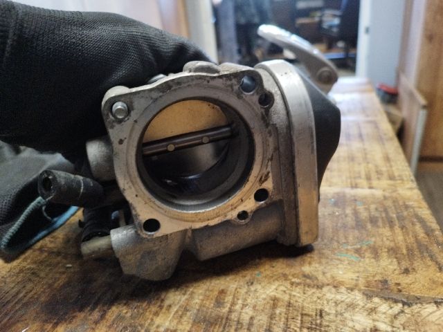 bontott VW PASSAT B6 Fojtószelep (Elektromos)