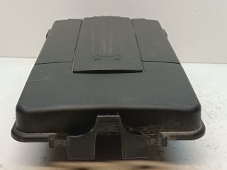 bontott VW PASSAT B6 Akkumulátor Fedél