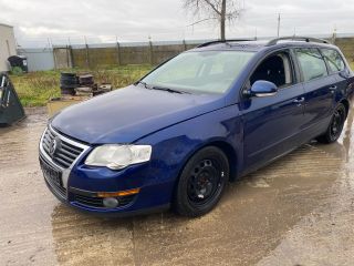 bontott VW PASSAT B6 Biztosítéktábla Motortér