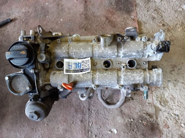 bontott VW PASSAT B6 Motor (Fűzött blokk hengerfejjel)