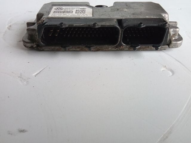 bontott VW PASSAT B6 Motorvezérlő