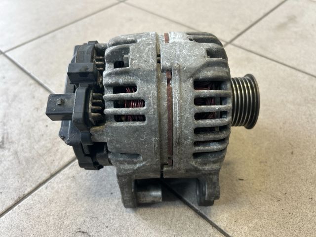 bontott VW PASSAT B6 Generátor