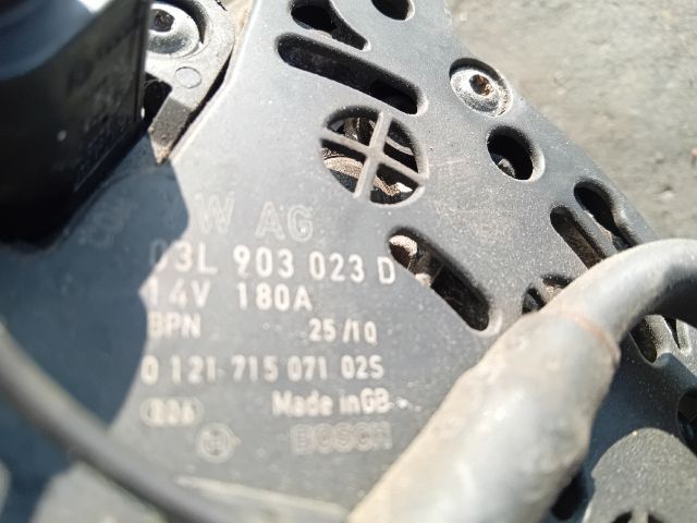 bontott VW PASSAT B6 Generátor