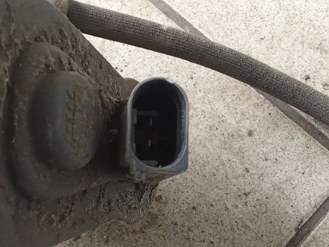 bontott VW PASSAT B6 Jobb hátsó Féknyereg Munkahengerrel