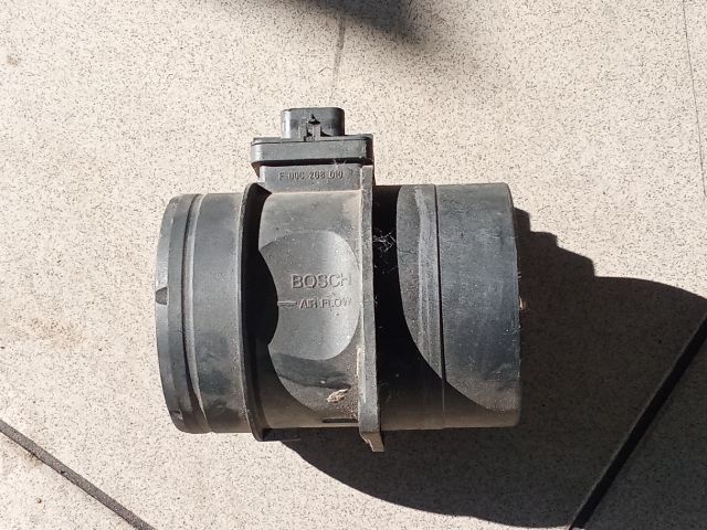 bontott VW PASSAT B6 Légtömegmérő