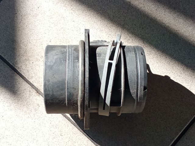 bontott VW PASSAT B6 Légtömegmérő