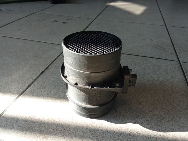 bontott VW PASSAT B6 Légtömegmérő