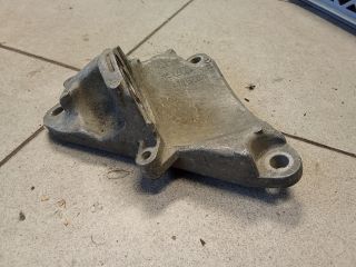 bontott VW PASSAT B6 Motor Tartó Bak (Pozíciófüggetlen)