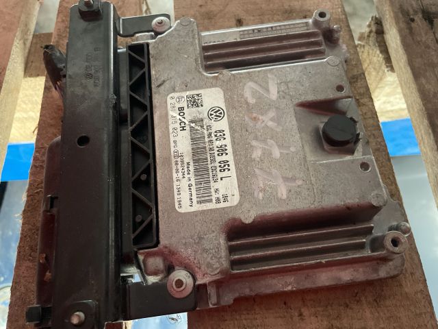 bontott VW PASSAT B6 Motorvezérlő