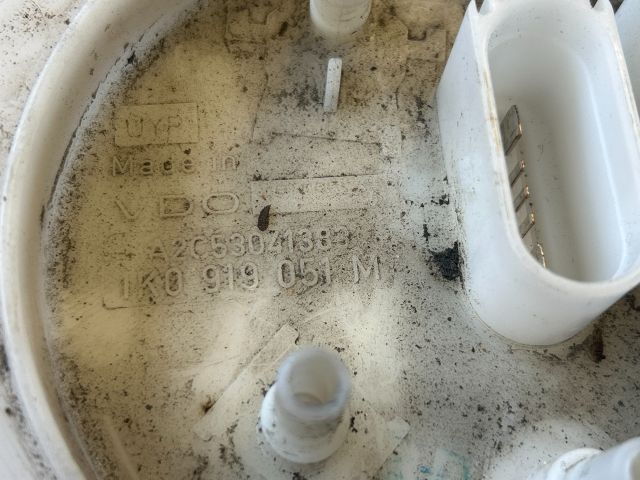 bontott VW PASSAT B6 Üzemanyag Szivattyú