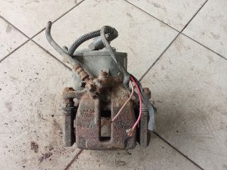 bontott VW PASSAT B6 Bal hátsó Féknyereg Munkahengerrel