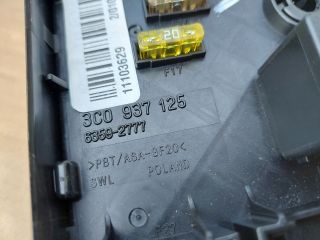 bontott VW PASSAT B6 Biztosítéktábla Motortér