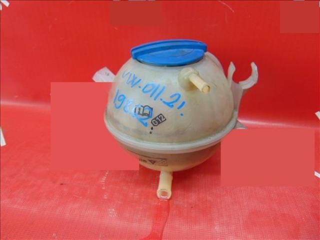 bontott VW PASSAT B6 Kiegyenlítő Tartály